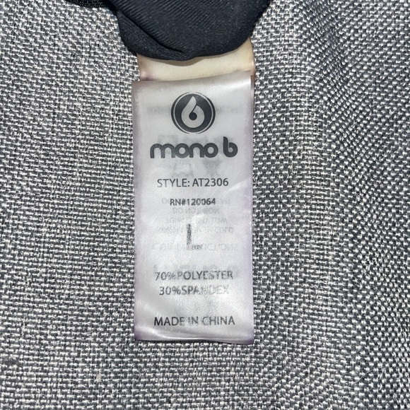 Mono b Women's Black Cap Sleeve Knot Front Athletic Top Size L - Picture 8 of 9